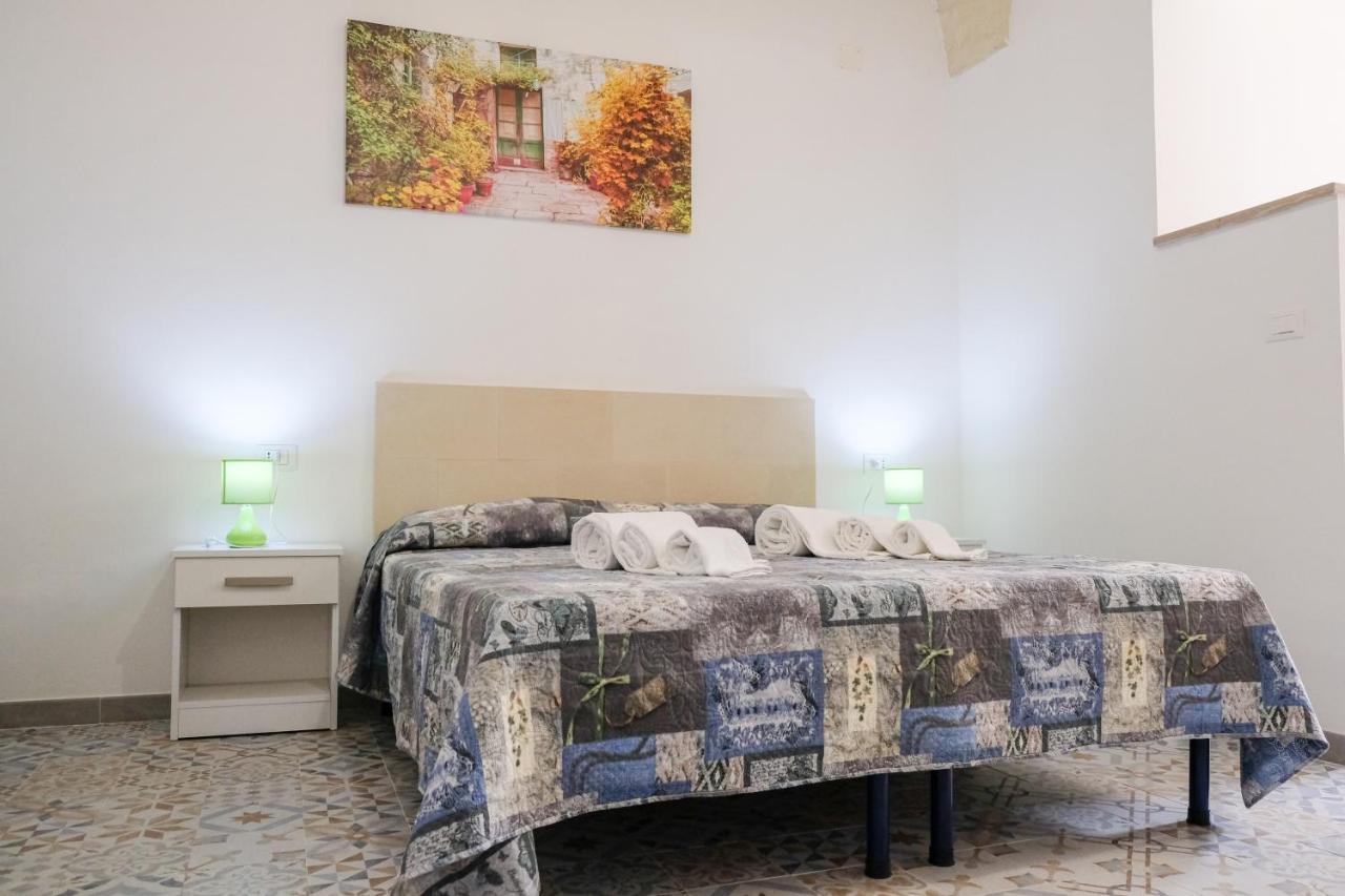 Borghetto Del Salento Villa Uggiano La Chiesa Eksteriør billede