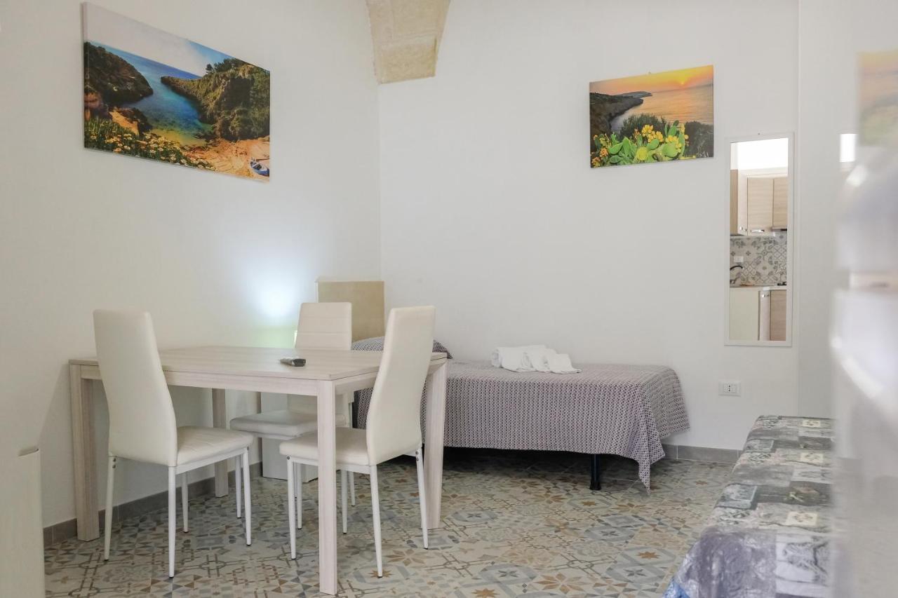 Borghetto Del Salento Villa Uggiano La Chiesa Eksteriør billede