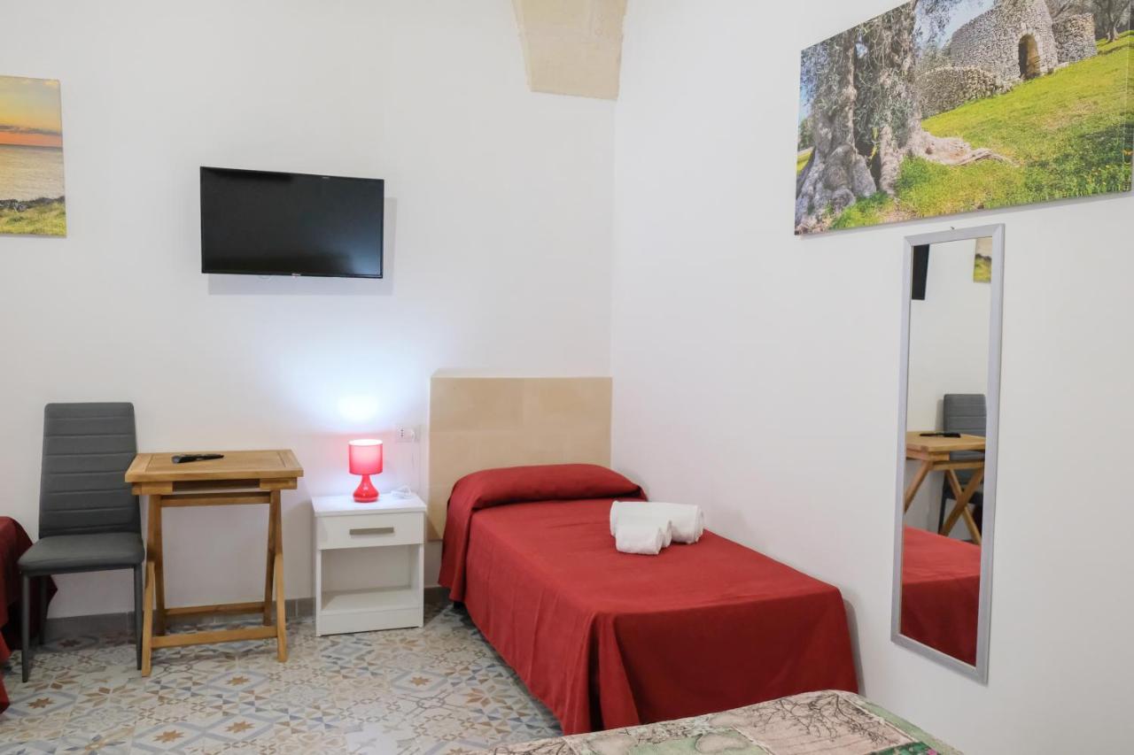 Borghetto Del Salento Villa Uggiano La Chiesa Eksteriør billede